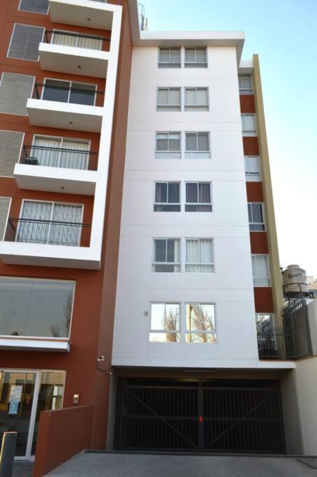 Hermoso Departamento En Exclusivo Condominio 阿雷基帕 外观 照片